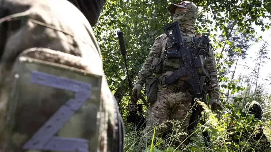 На двох ділянках фронту на сході України 180 тисяч солдатів сконцентрувала Росія 