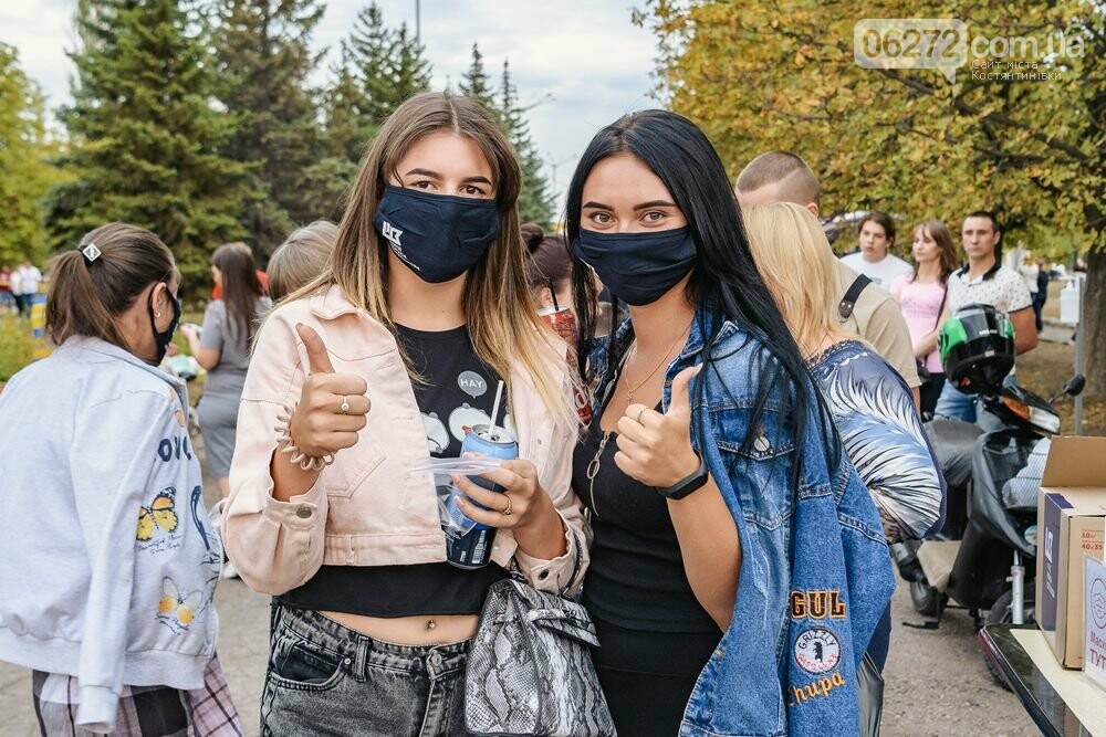 Оля Полякова, Наталія Могилевська та Олег Кензов привітали..., фото-14 Оля Полякова, Наталія Могилевська та Олег Кензов привітали Костянтинівку з Днем міста, фото-14