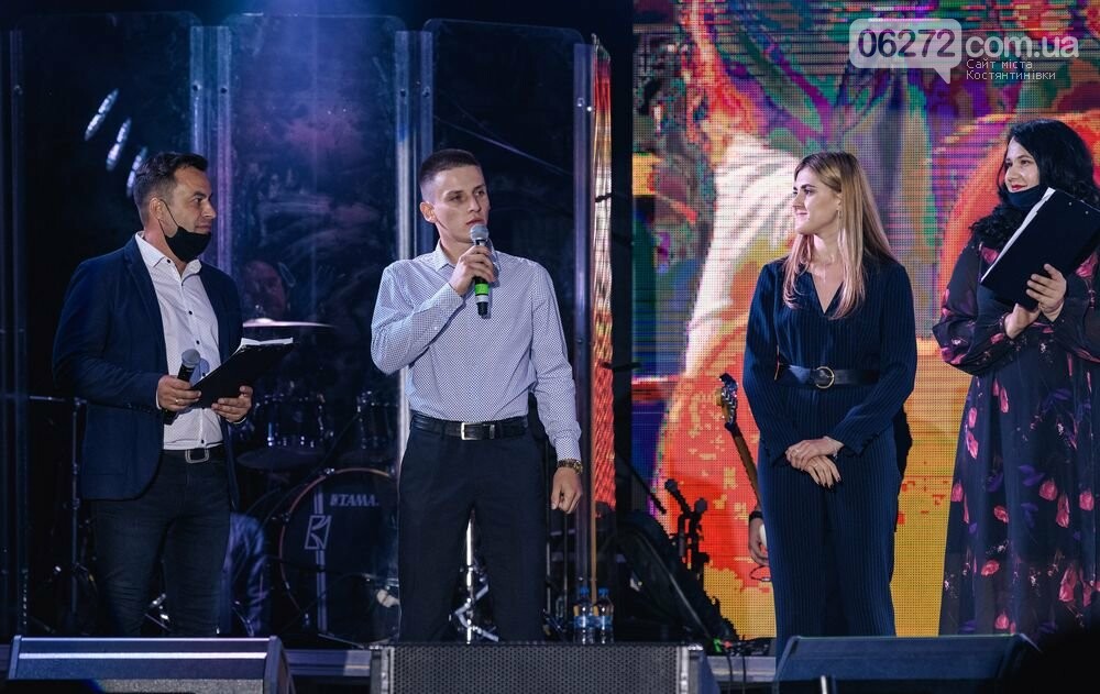 Оля Полякова, Наталія Могилевська та Олег Кензов привітали..., фото-32 Оля Полякова, Наталія Могилевська та Олег Кензов привітали Костянтинівку з Днем міста, фото-32